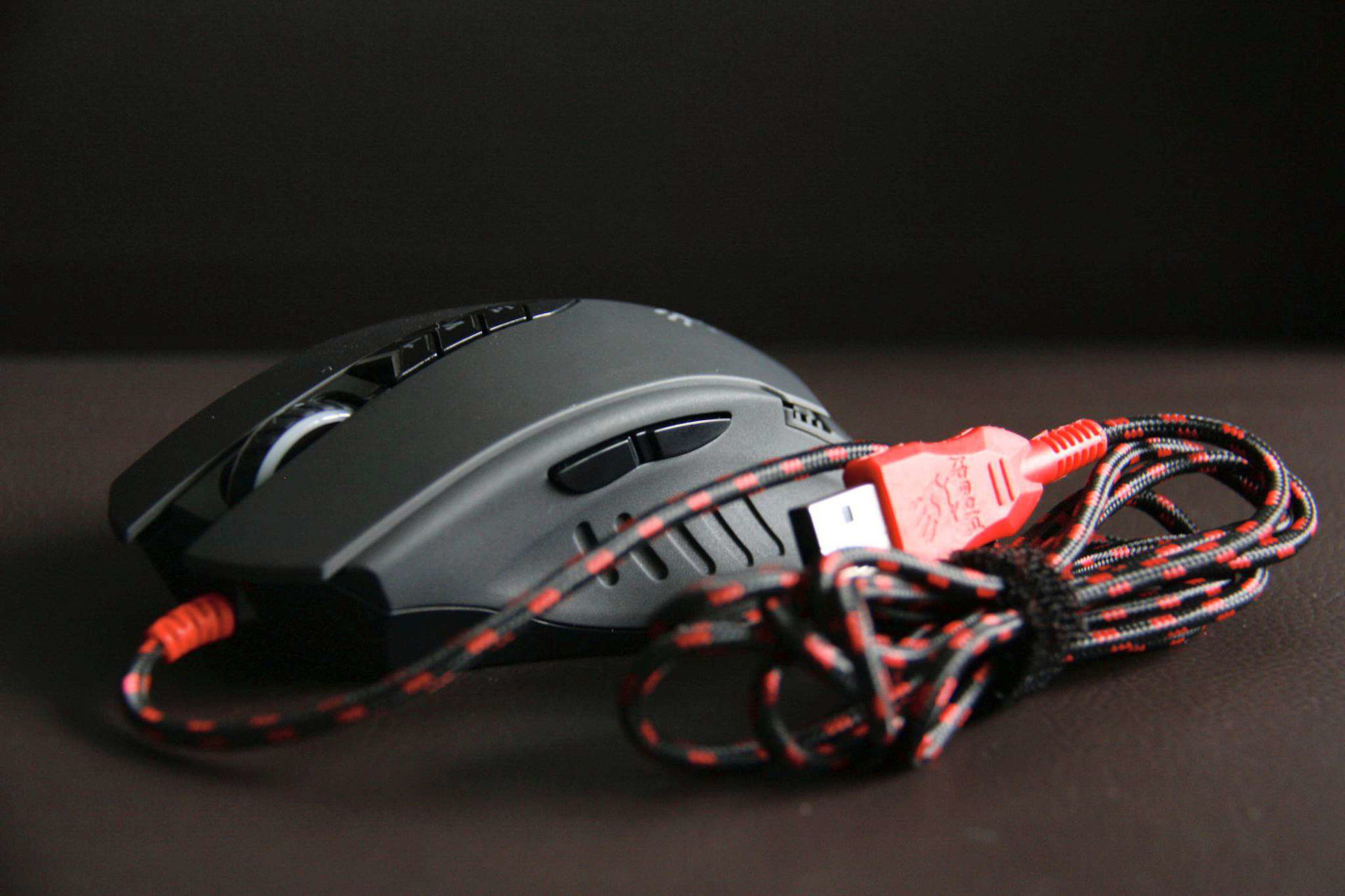 ماوس گیمینگ ای فورتک مدل MOUSE GAMING A4TECH BLOODY V8M در قائم آی تی 